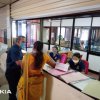 දිවා රෑ නොතකමින් සේවයේ යෙදෙන කාර්ය මණ්ඩලය...
